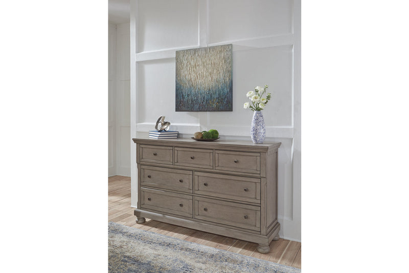 Lettner Light Gray Dresser - B733-31 - Vera Furniture